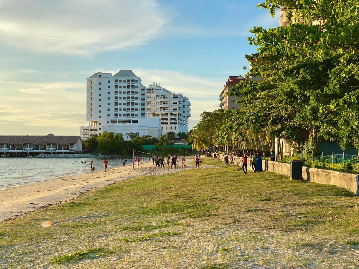 Maison Seaview Suites Port Dickson Exteriör bild