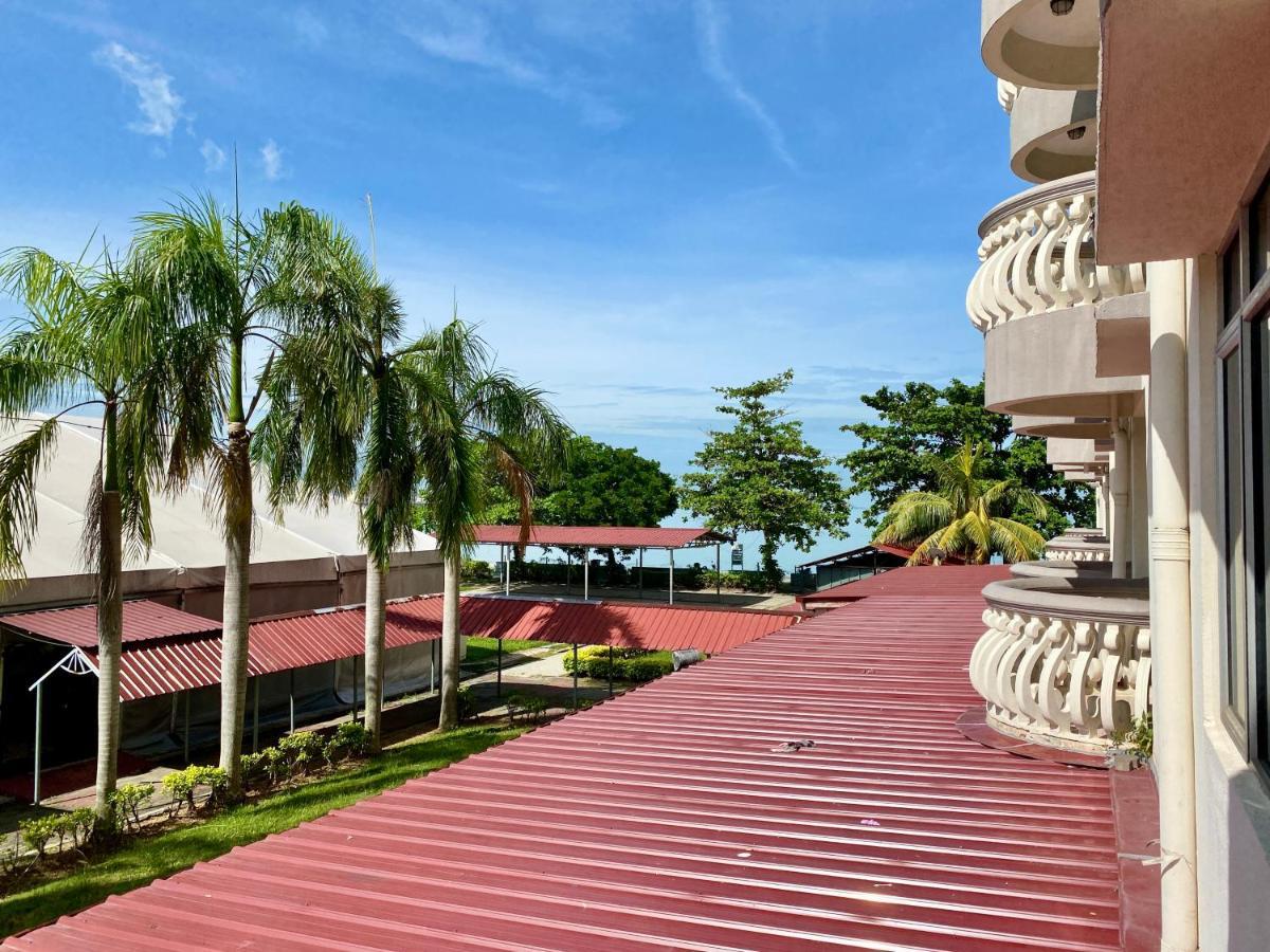 Maison Seaview Suites Port Dickson Exteriör bild