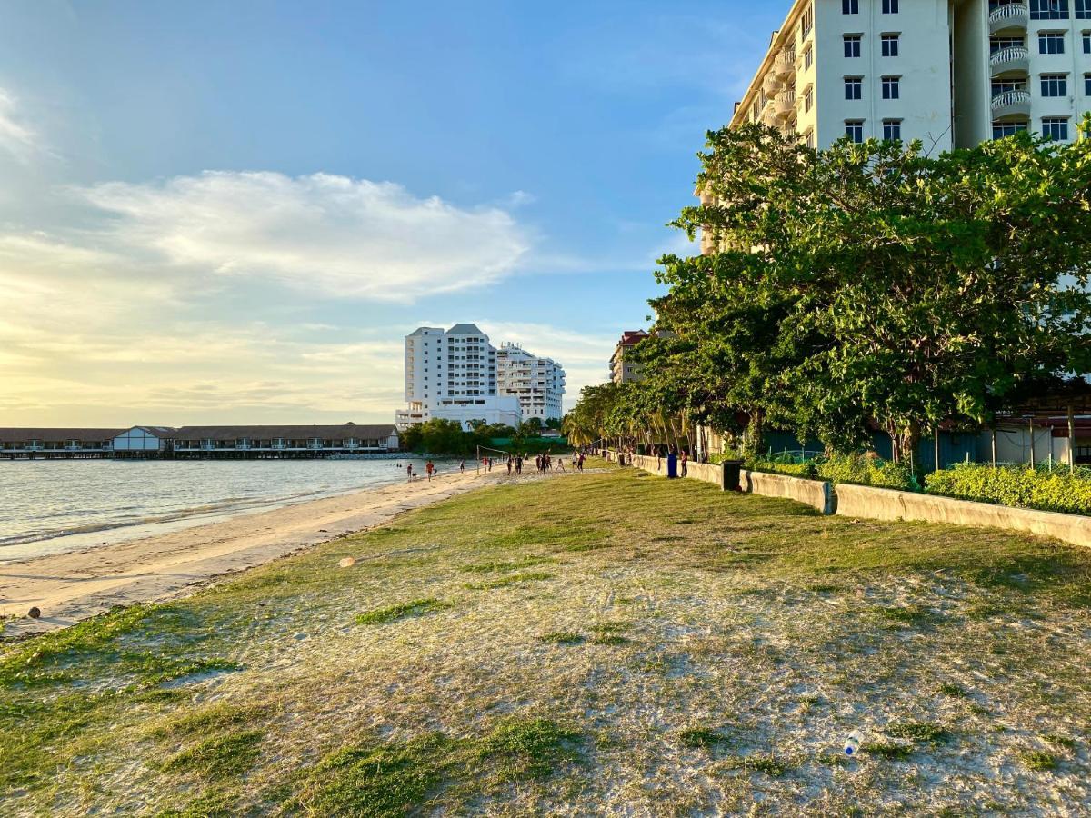 Maison Seaview Suites Port Dickson Exteriör bild