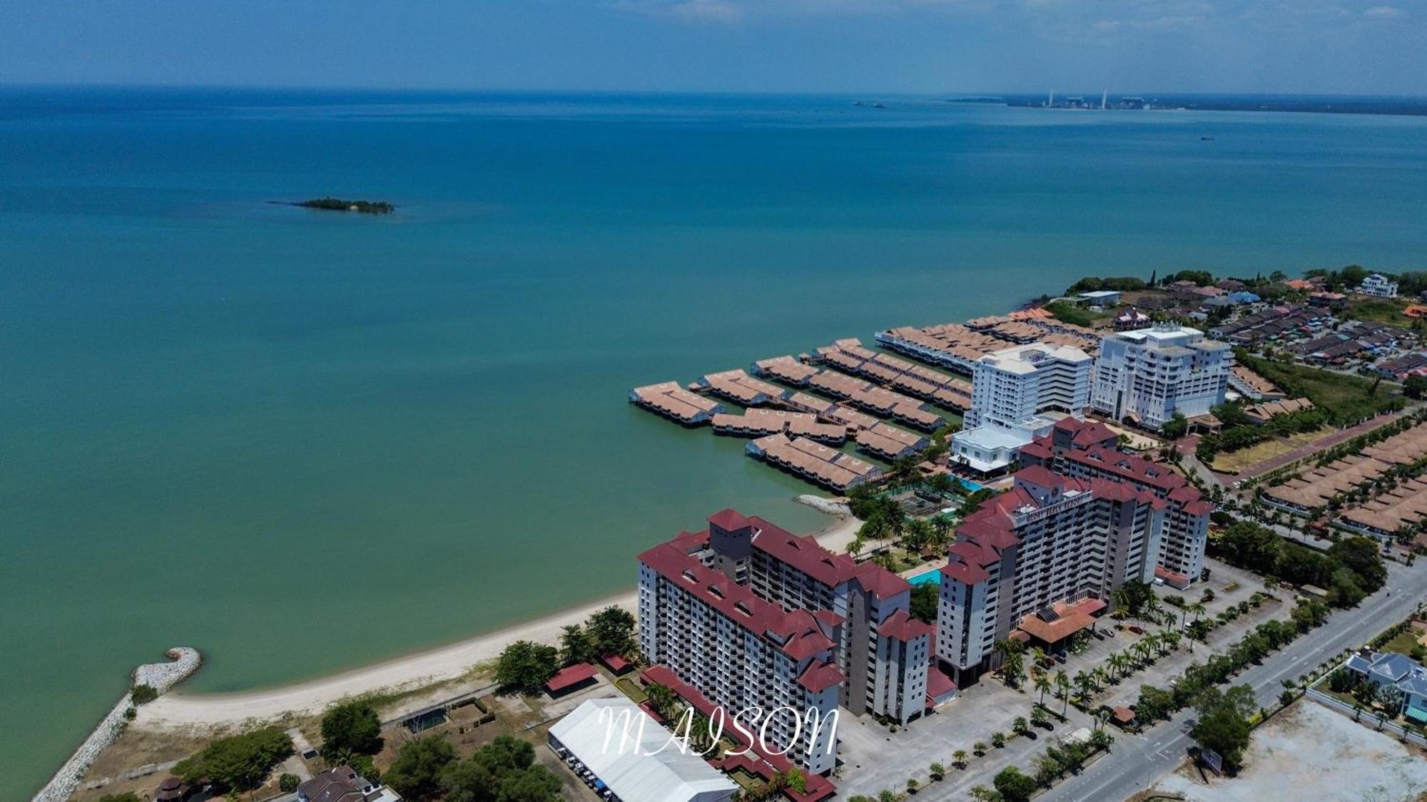 Maison Seaview Suites Port Dickson Exteriör bild