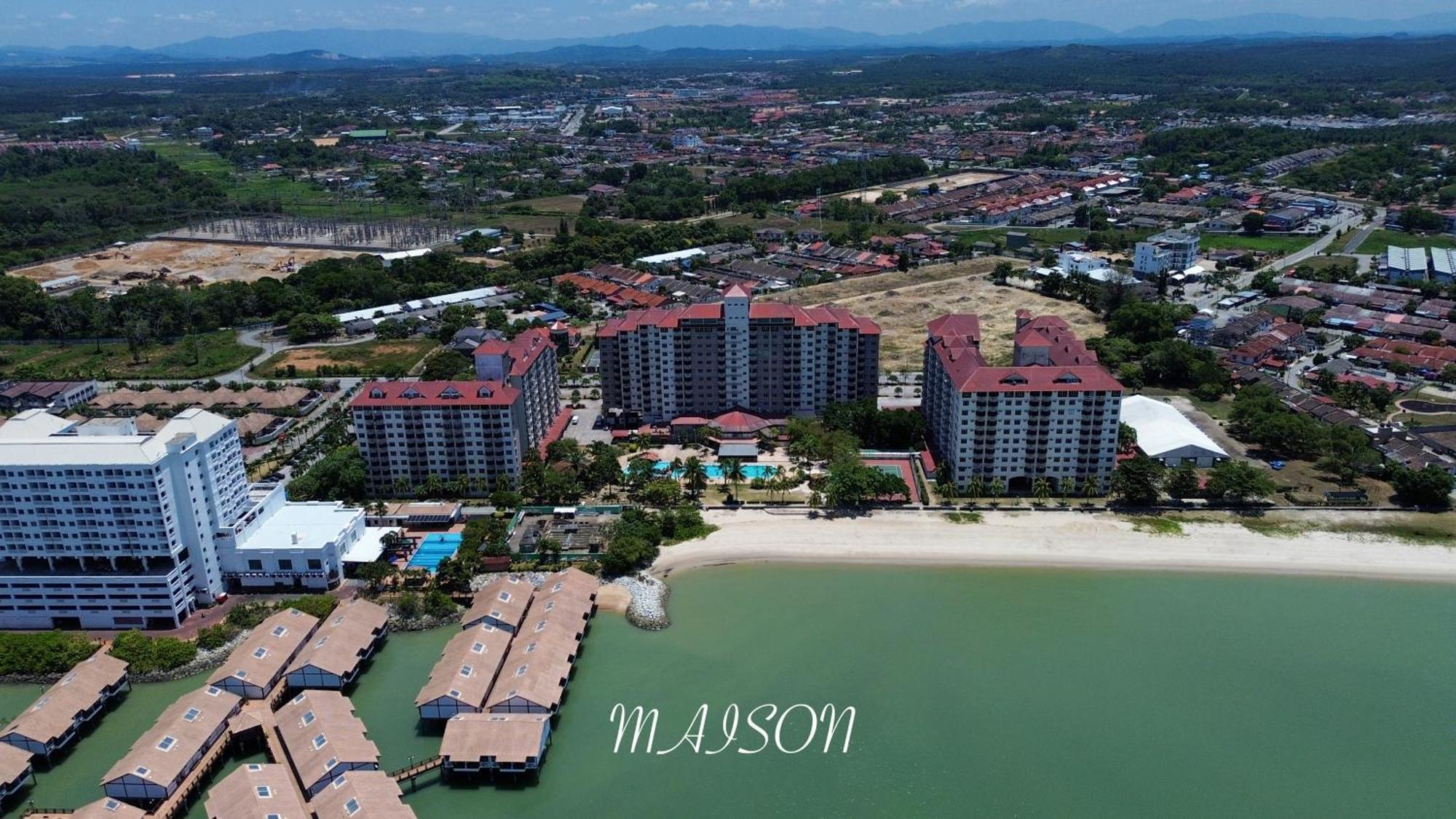 Maison Seaview Suites Port Dickson Exteriör bild
