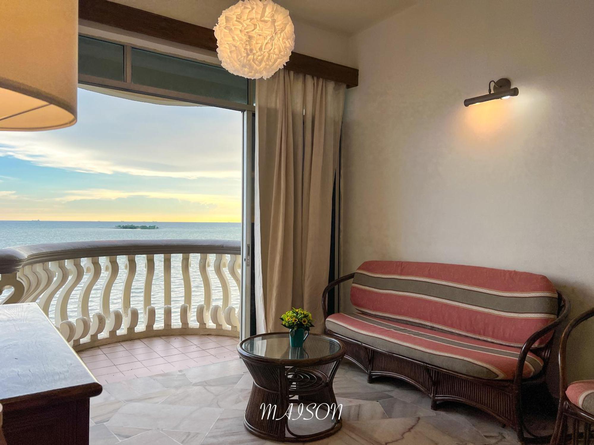 Maison Seaview Suites Port Dickson Exteriör bild