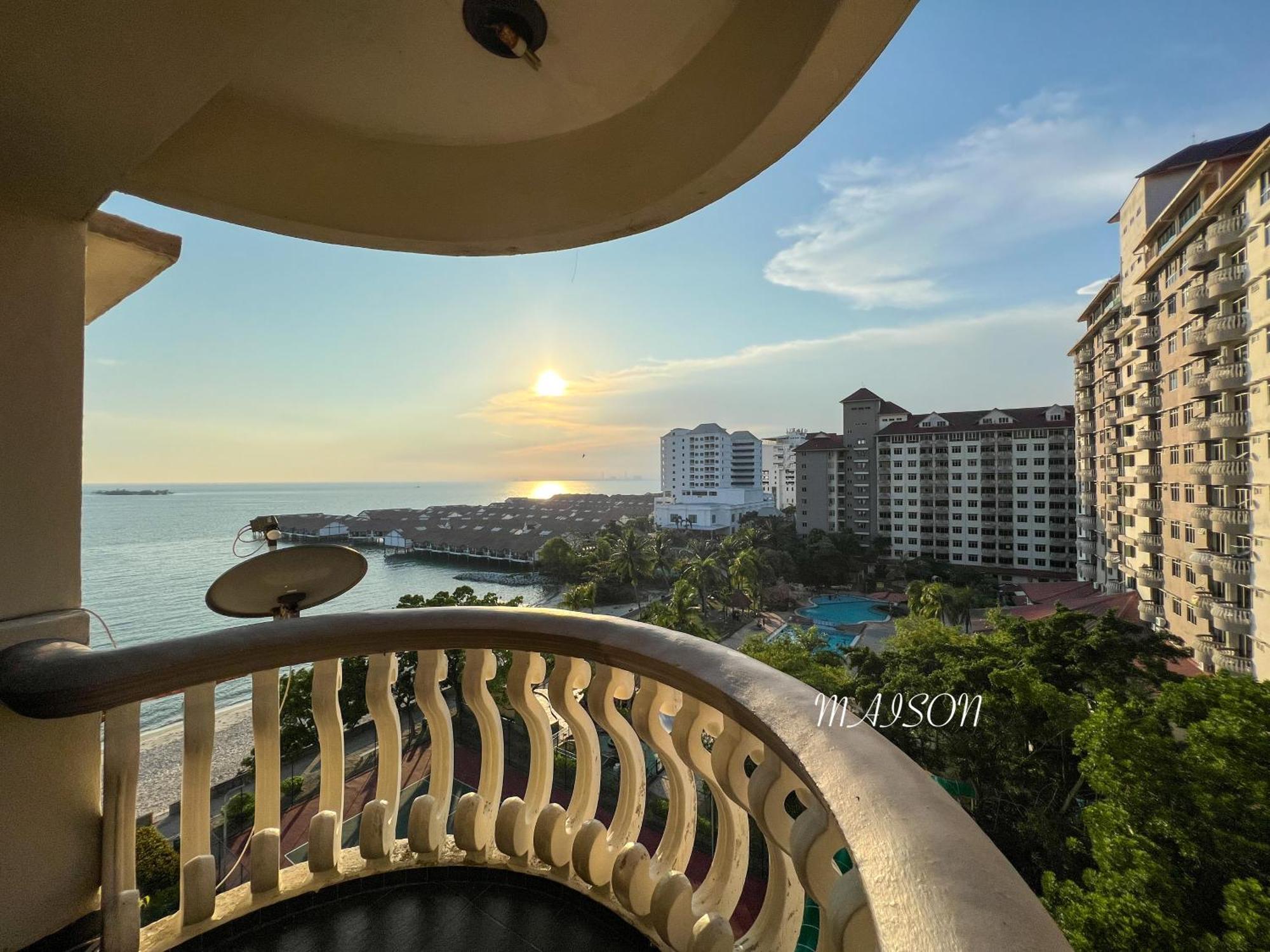 Maison Seaview Suites Port Dickson Exteriör bild